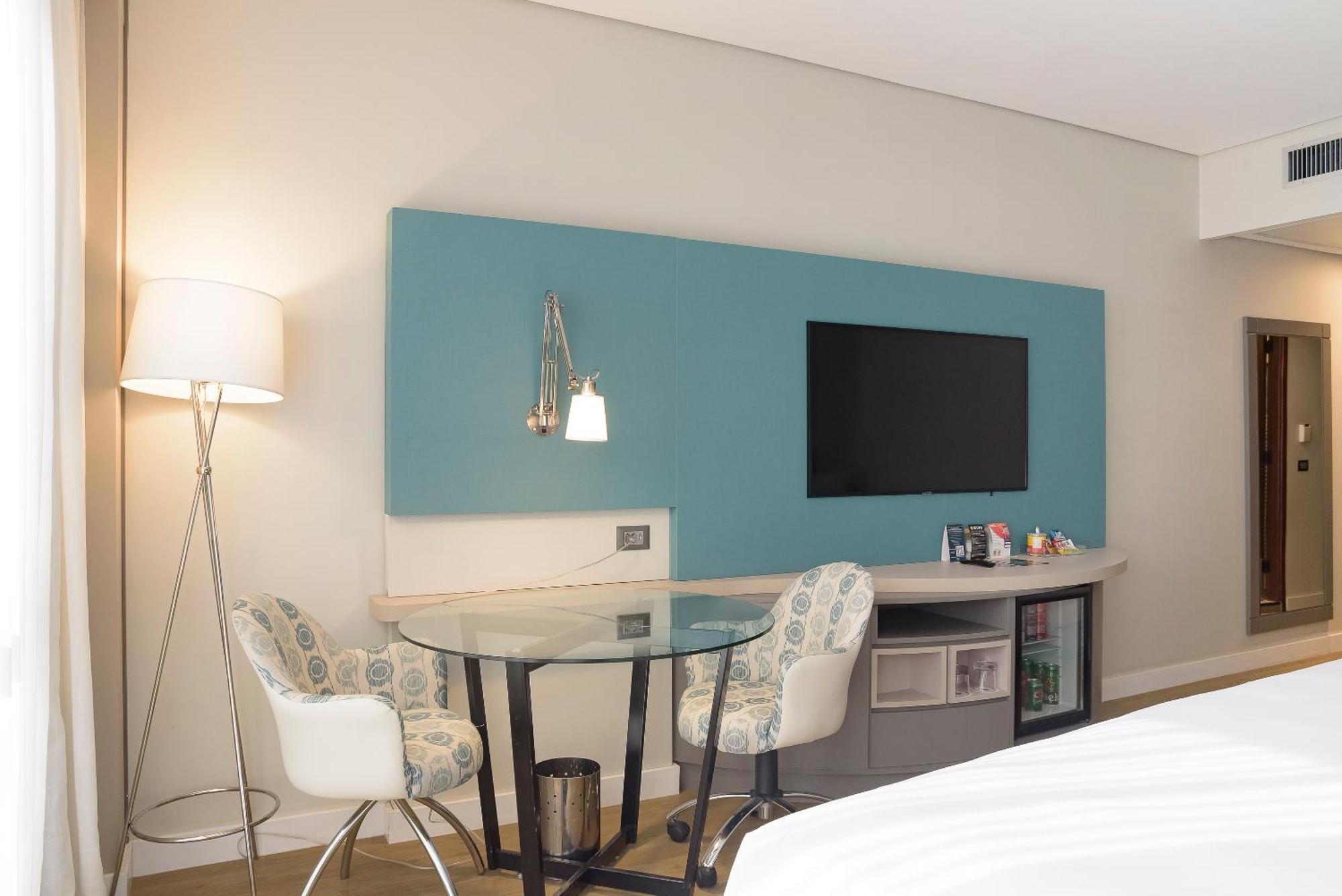 ホテル ロイヤル チューリップ ブラジリア アルボラーダ エクステリア 写真 A room at the Hilton Garden Inn